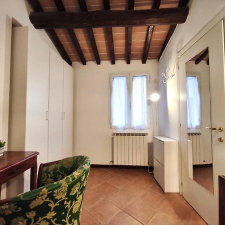 La Tana Del Priore Perugia Exterior foto