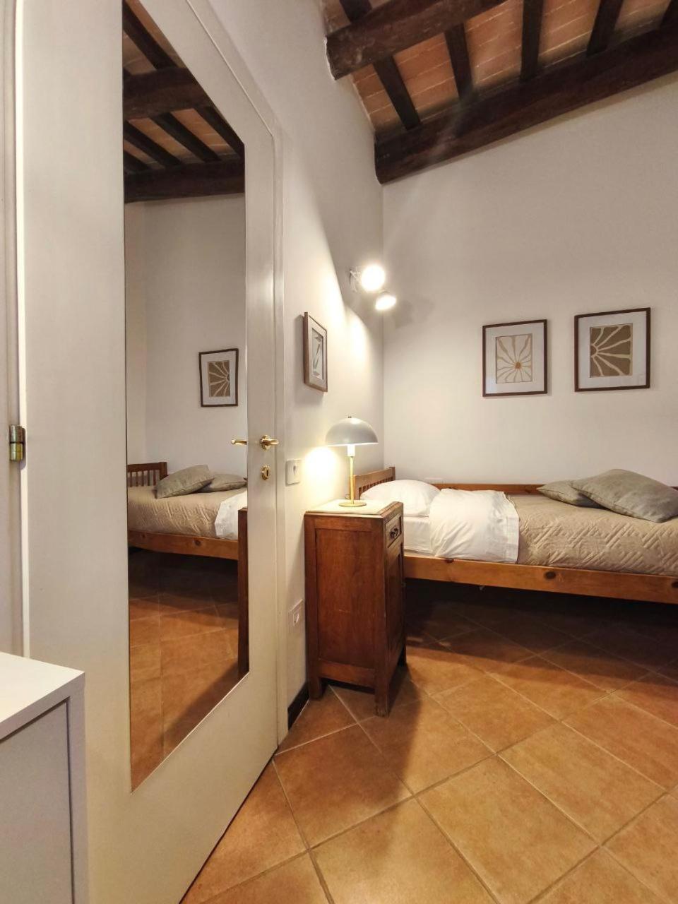 La Tana Del Priore Perugia Exterior foto