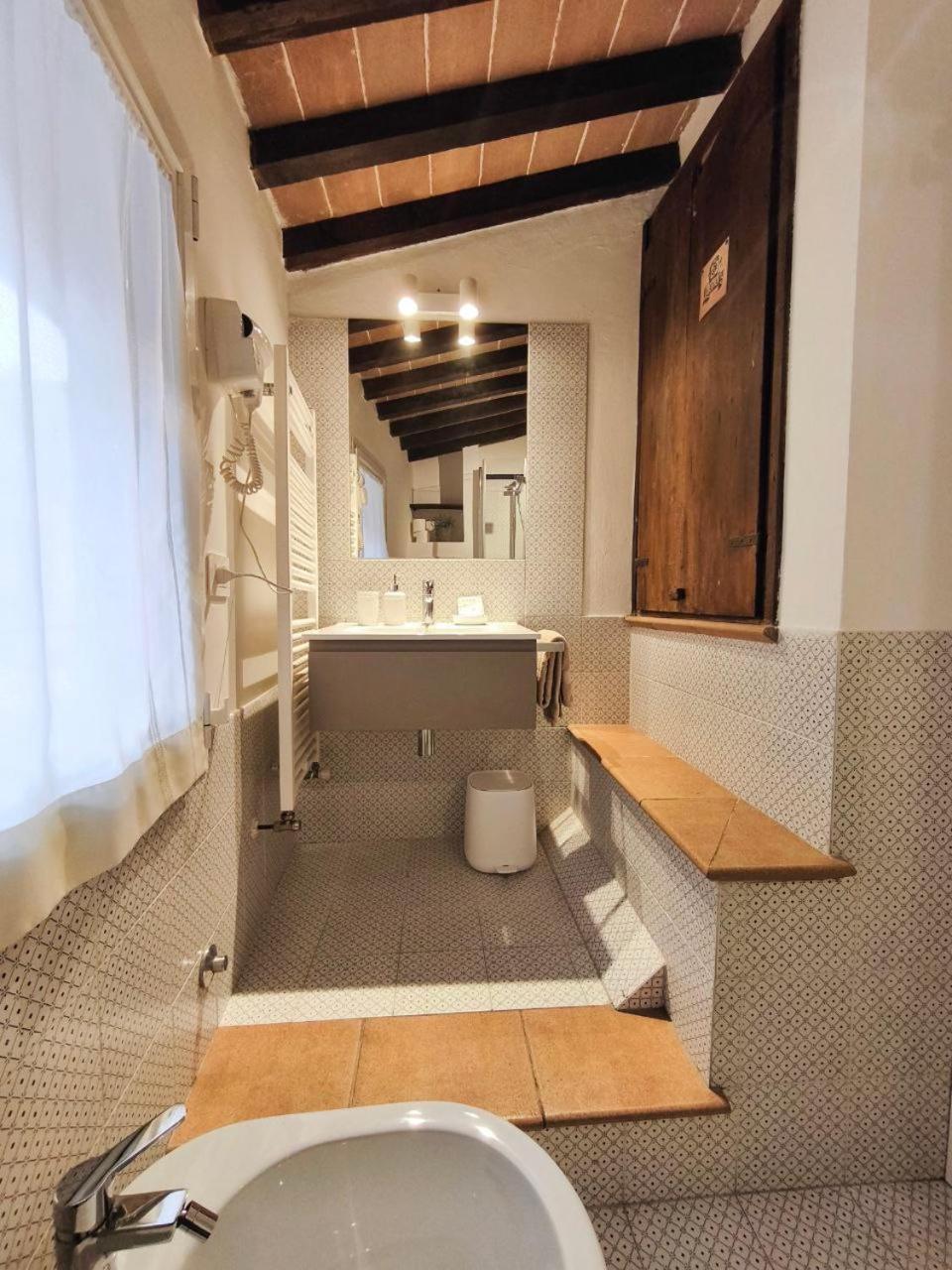 La Tana Del Priore Perugia Exterior foto